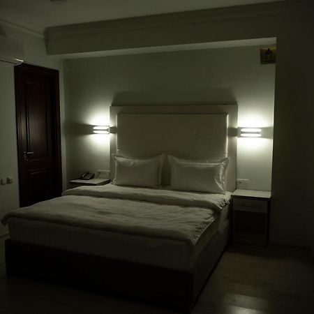 Viva Hotel Tașkent Exterior foto