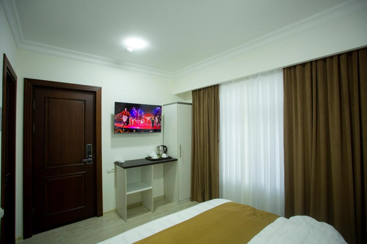 Viva Hotel Tașkent Exterior foto